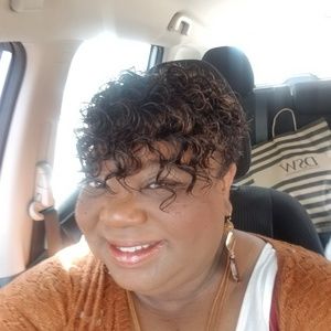 Meet your Posher, Latonya